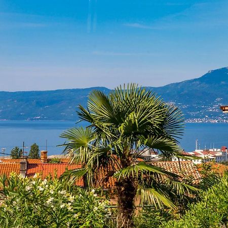 Apartman Villa Carolina Rijeka Exteriör bild