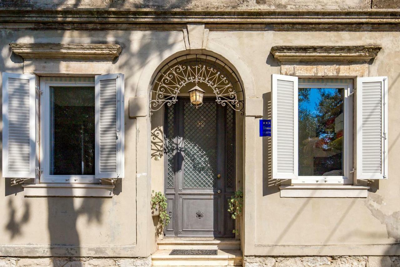 Apartman Villa Carolina Rijeka Exteriör bild
