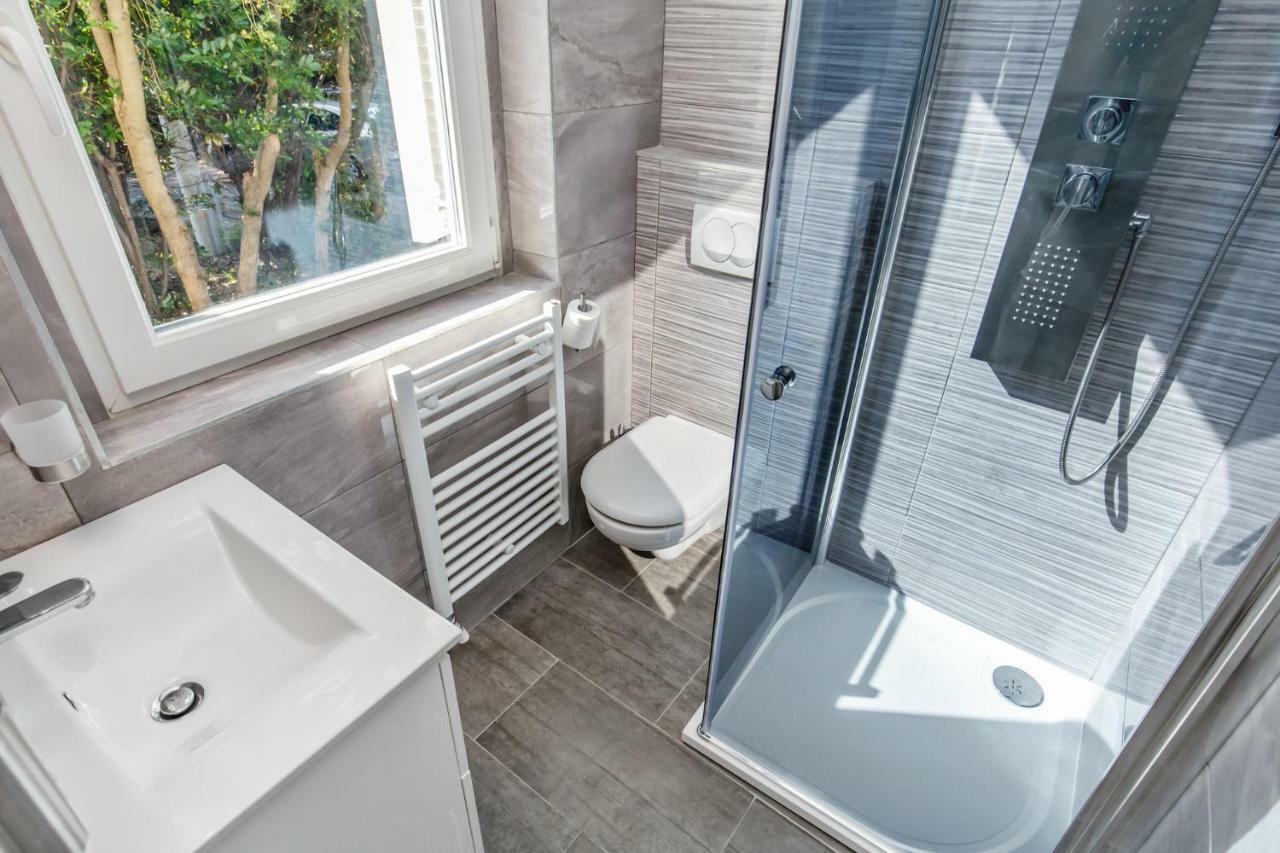 Apartman Villa Carolina Rijeka Exteriör bild